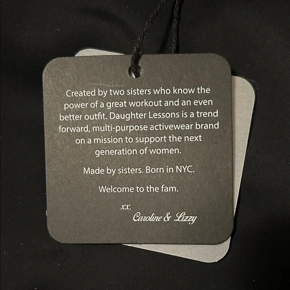 Daughter Lessons GNO Crop Top - Picture 4 of 9